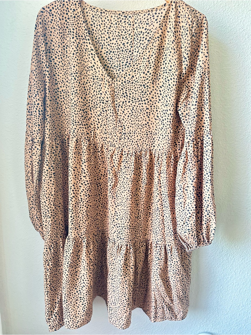 & Other Stories Beige Tiered Long-Sleeve Mini Dress with Black Speckle Print